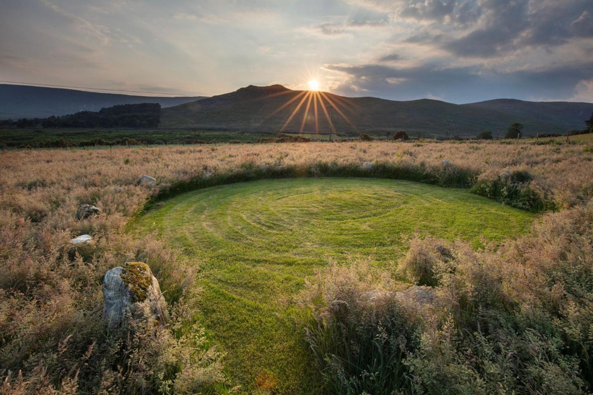 ホテル Oakwood Glamping Mourne Mountains Moyad エクステリア 写真